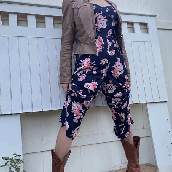 PEPLUMandPLAID - Picture 3 of 16